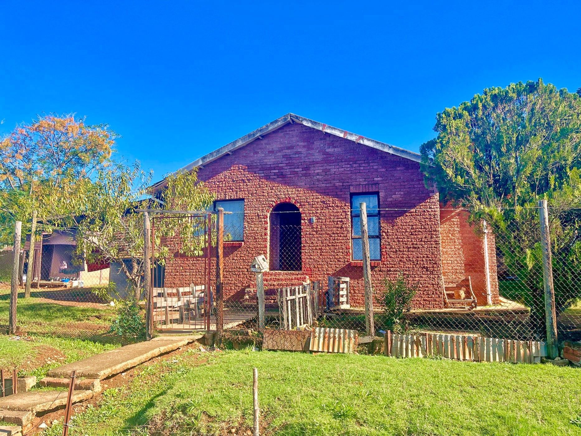 House for sale in Mountain View, Uitenhage, Kariega - 1UK1661174