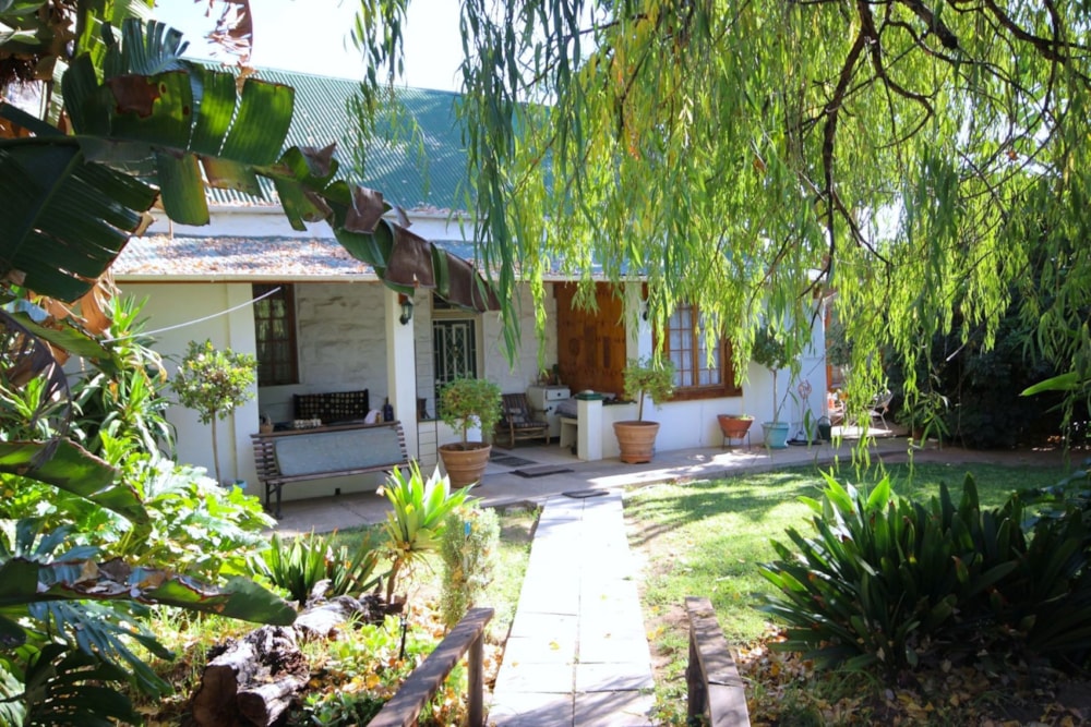 House for sale in Oudtshoorn North - 1OU1660923