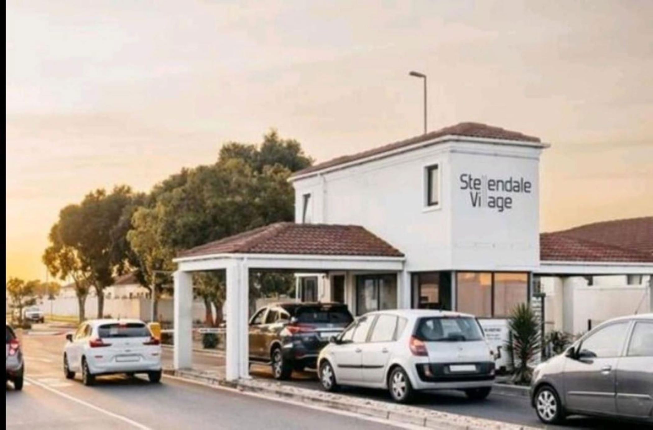 Security complex home let in Stellendale Village - 1KV1679168