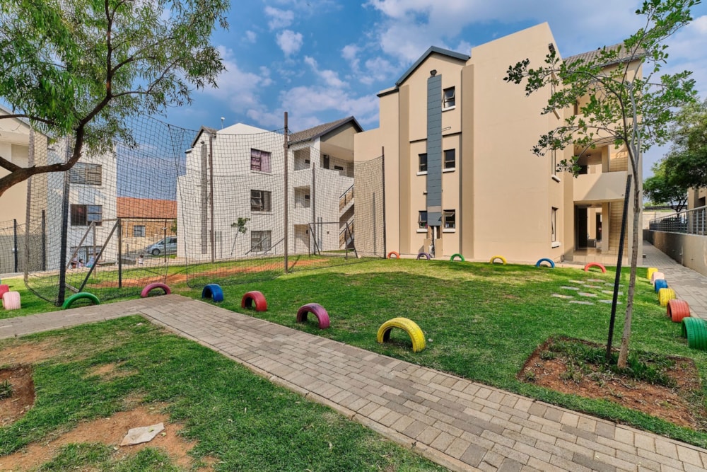 Apartment for sale in Ruimsig - RAN1661410 Apartment for sale in Ruimsig - RAN1661410