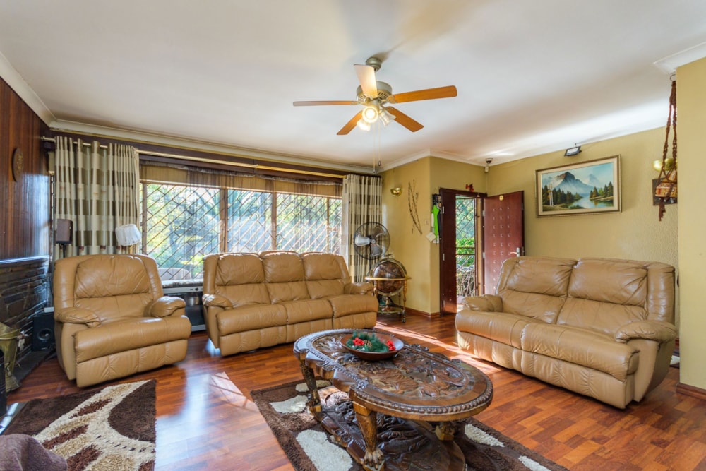 House for sale in Kew - BED1660668