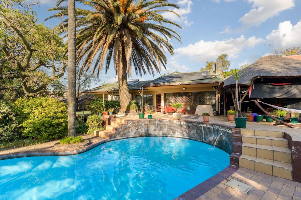 House for sale in Kew - BED1660668