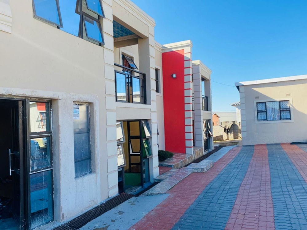 Double-storey house for sale in Southernwood, Mthatha - 1MH1660707