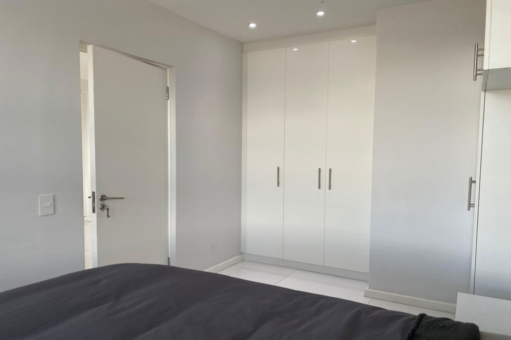 Apartment to rent in Kenilworth, Cape Town - RBL1740320