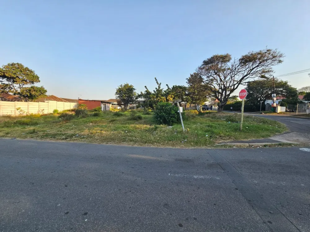 Vacant land sold in Montclair, KwaZulu-Natal - 1DA1660831 Vacant land sold in Montclair, KwaZulu-Natal - 1DA1660831