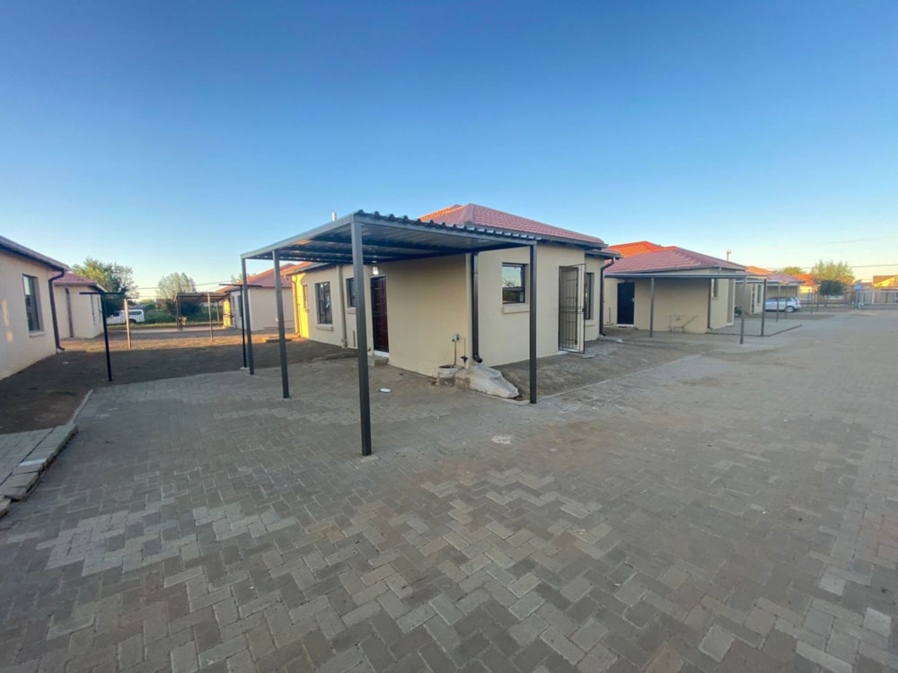 Townhouse for sale in Grasslands - 1BX1660914