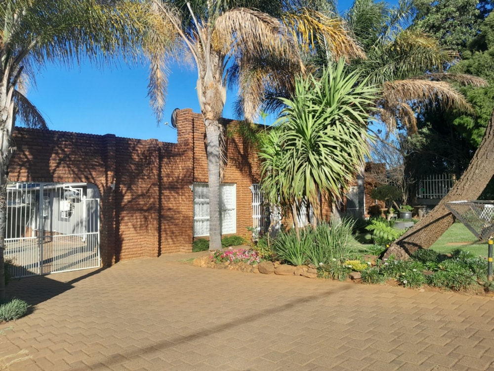 House for sale in Lydenburg (Mashishing) - 1LY1661019