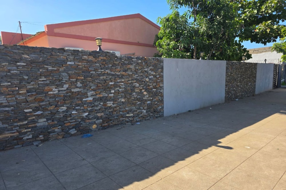 House to rent in Tete, Tete, Mozambique - 3MQ1661021 House to rent in Tete, Tete, Mozambique - 3MQ1661021