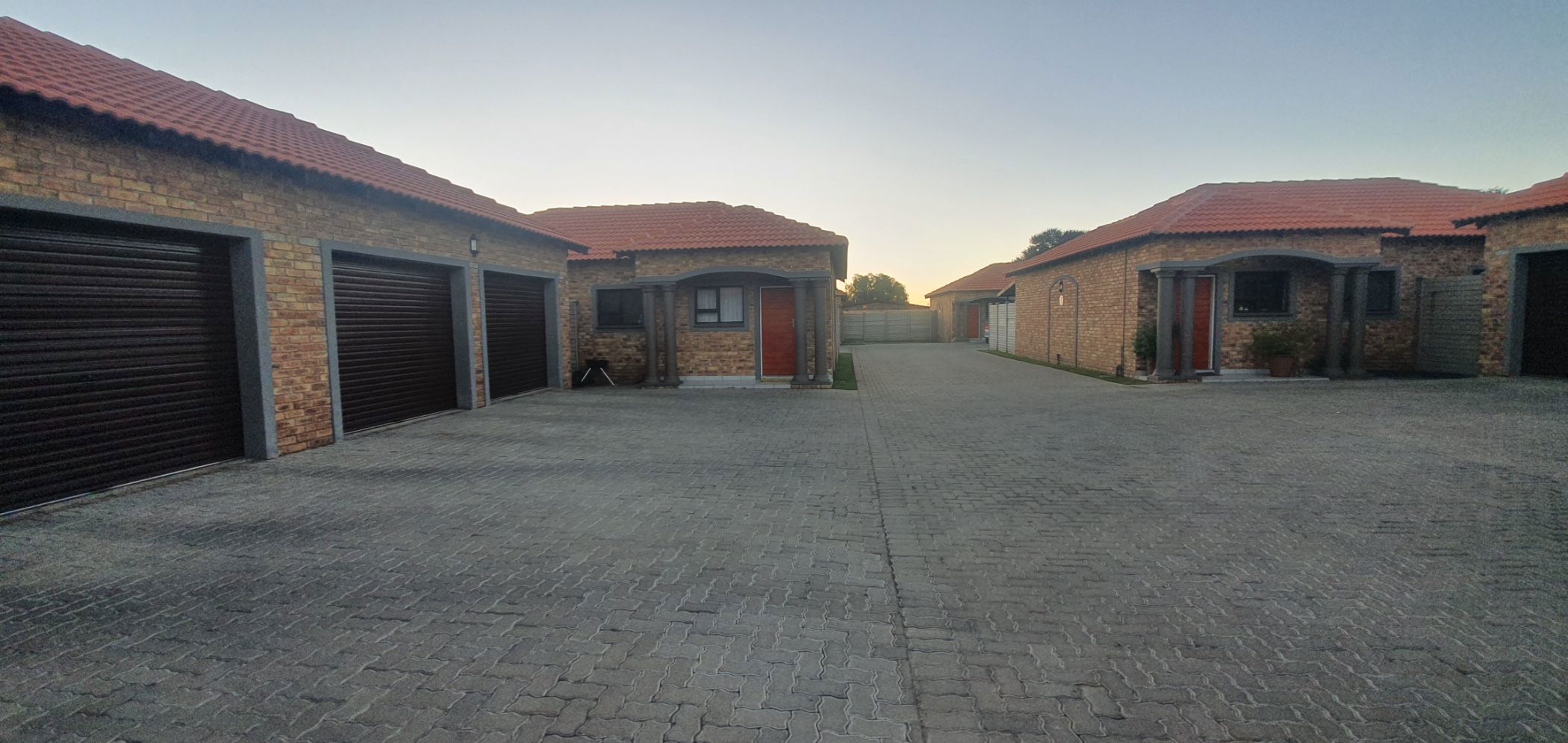 Townhouse for sale in Riversdale, Meyerton - 1VT1661231