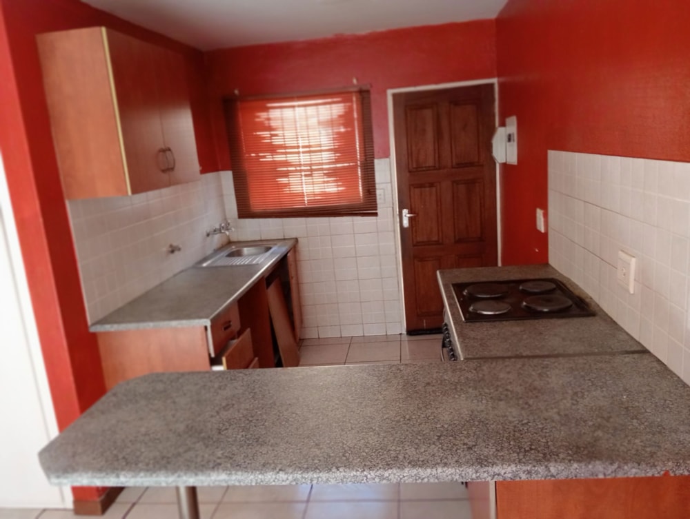 Apartment for sale in Kempton Park - KTP1661225 Apartment for sale in Kempton Park - KTP1661225