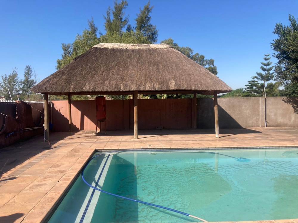 House to rent in Matola, Mozambique - 3MQ1661344 House to rent in Matola, Mozambique - 3MQ1661344