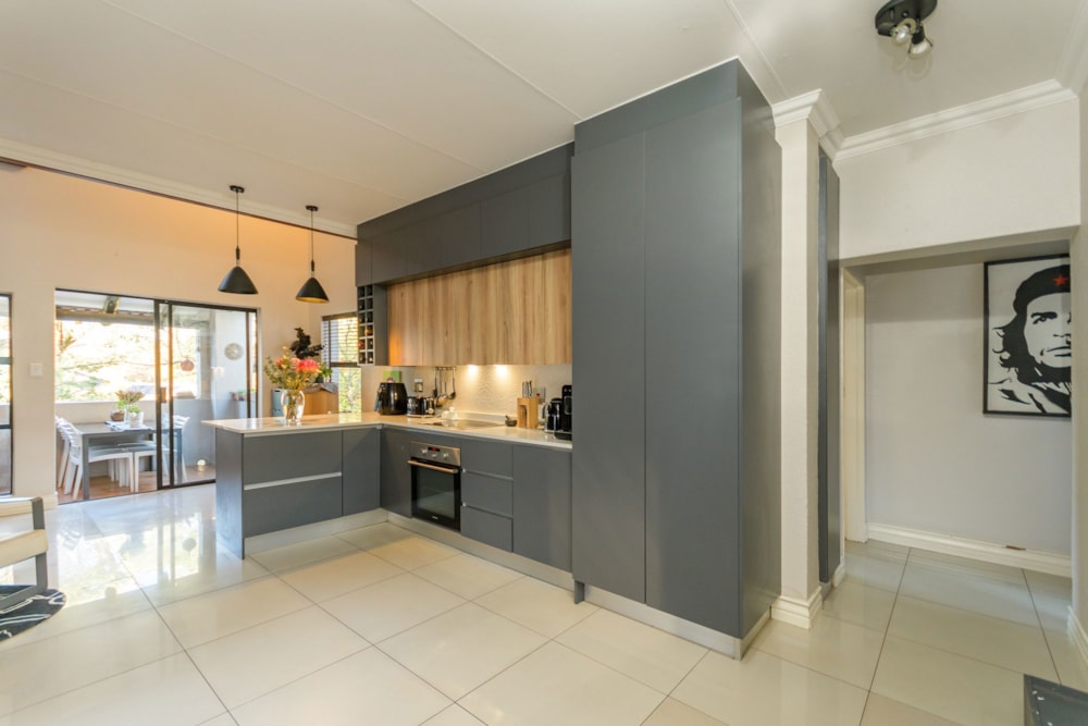 Apartment sold in Morningside, Sandton - HP1664692 Apartment sold in Morningside, Sandton - HP1664692