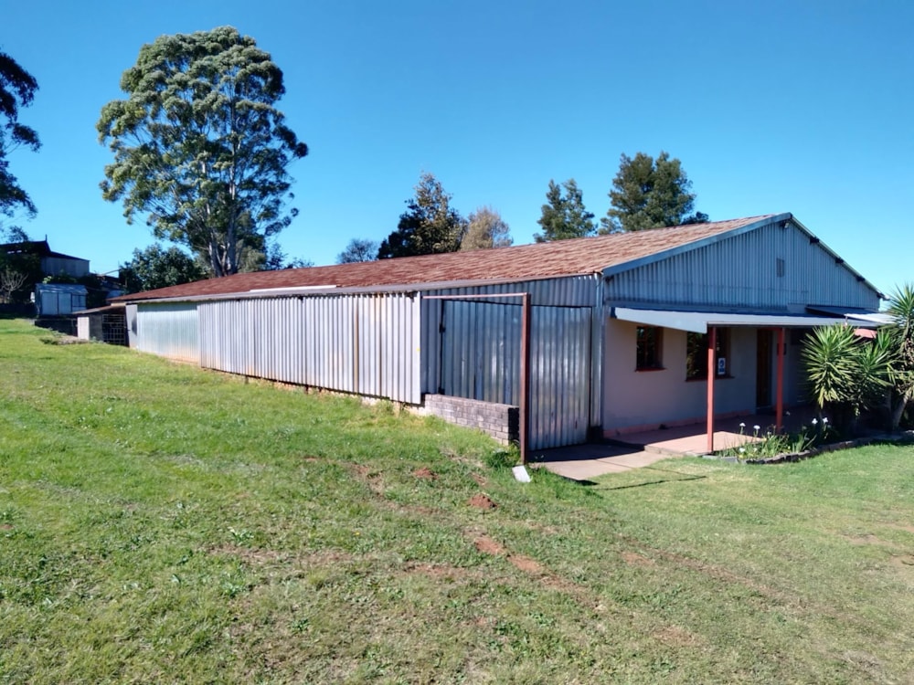 Commercial industrial property sold in Graskop - 1LY1661428 Commercial industrial property sold in Graskop - 1LY1661428