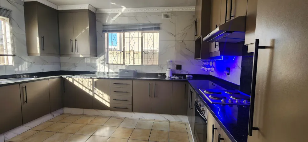 Apartment for sale in Woodlands, Montclair - 1WB1661637