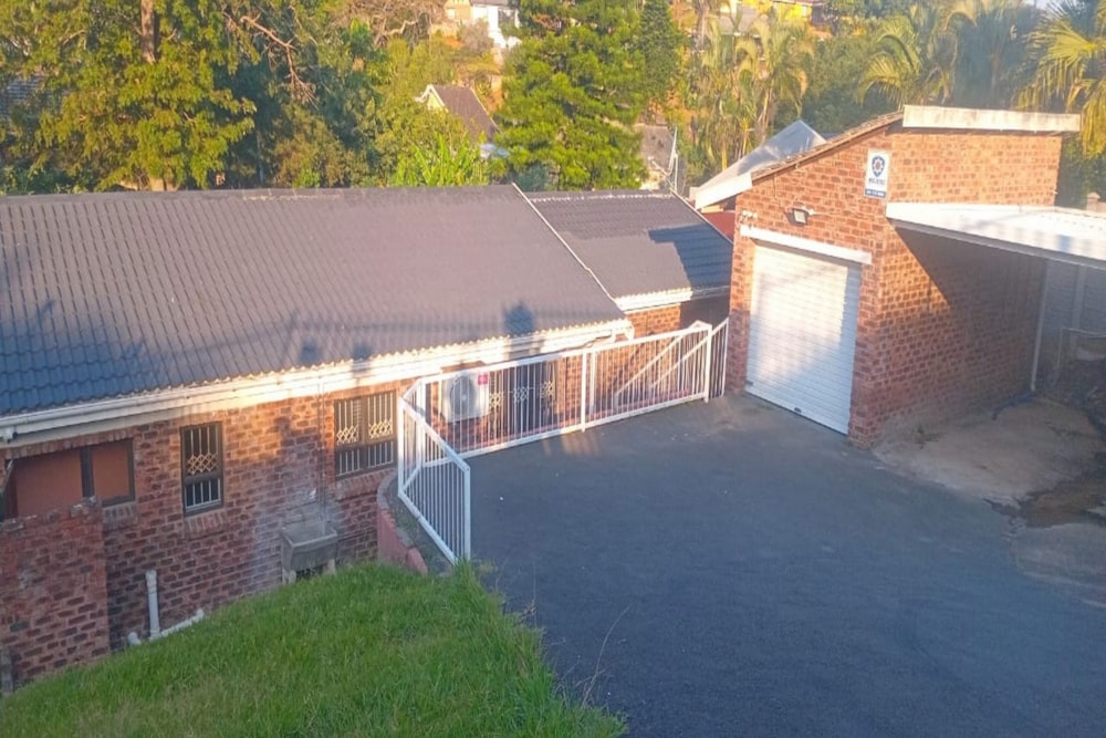 House to rent in Doon Heights - 1WB1725932