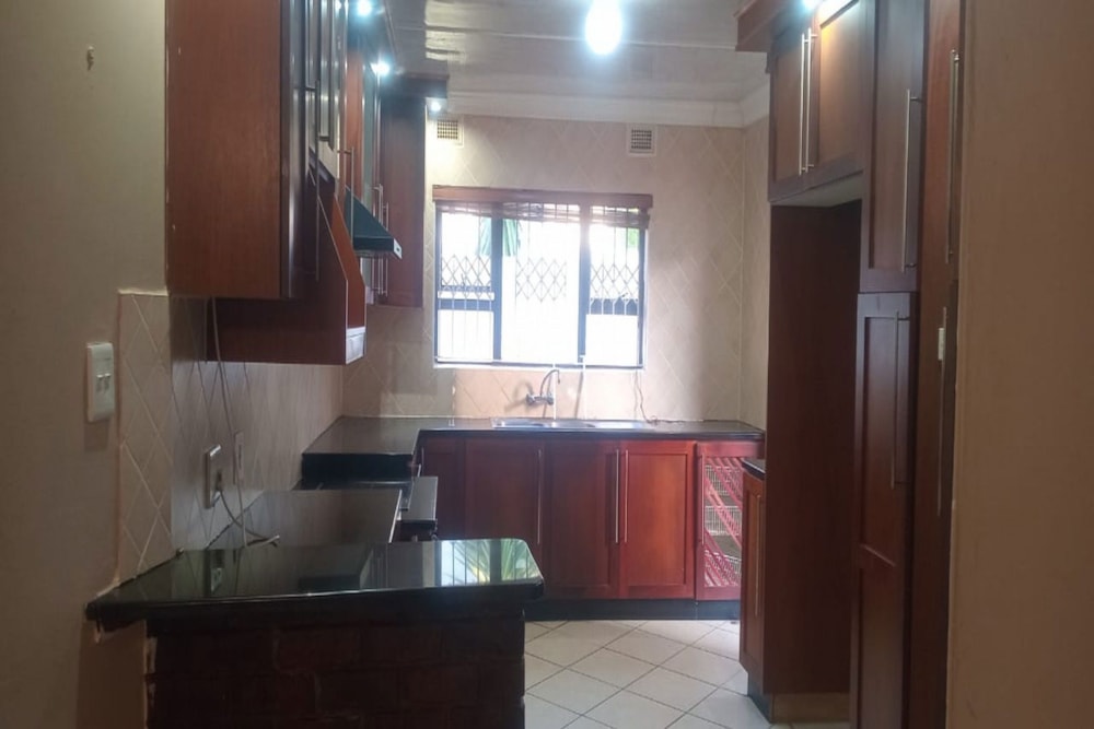 House to rent in Doon Heights - 1WB1725932