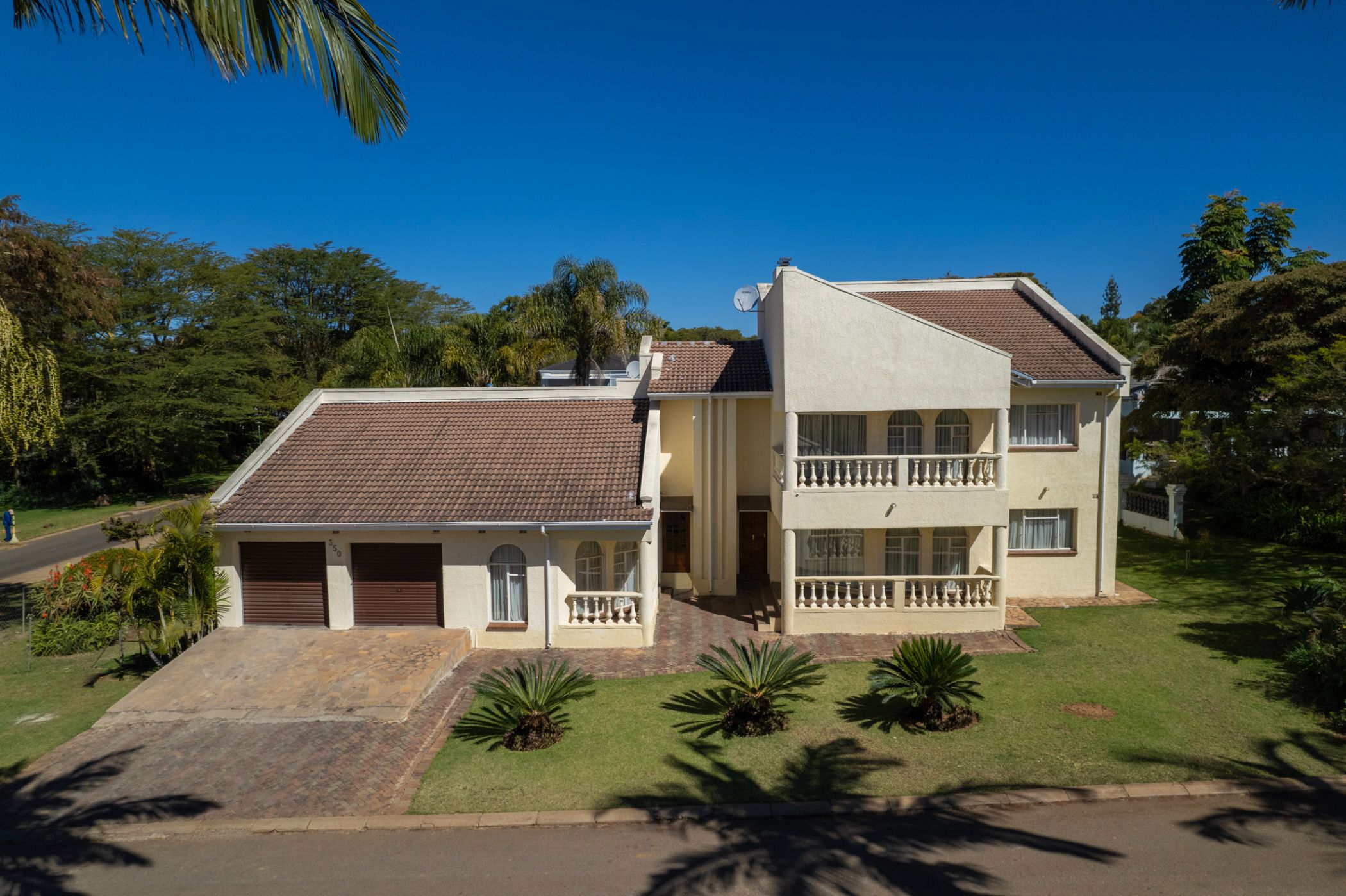 Double-storey house for sale in Borrowdale Brooke, Zimbabwe - 3ZB1661722