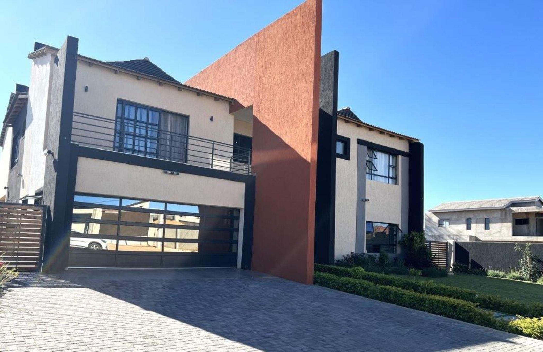 House for sale in Phakalane, Botswana - 3BO1719664