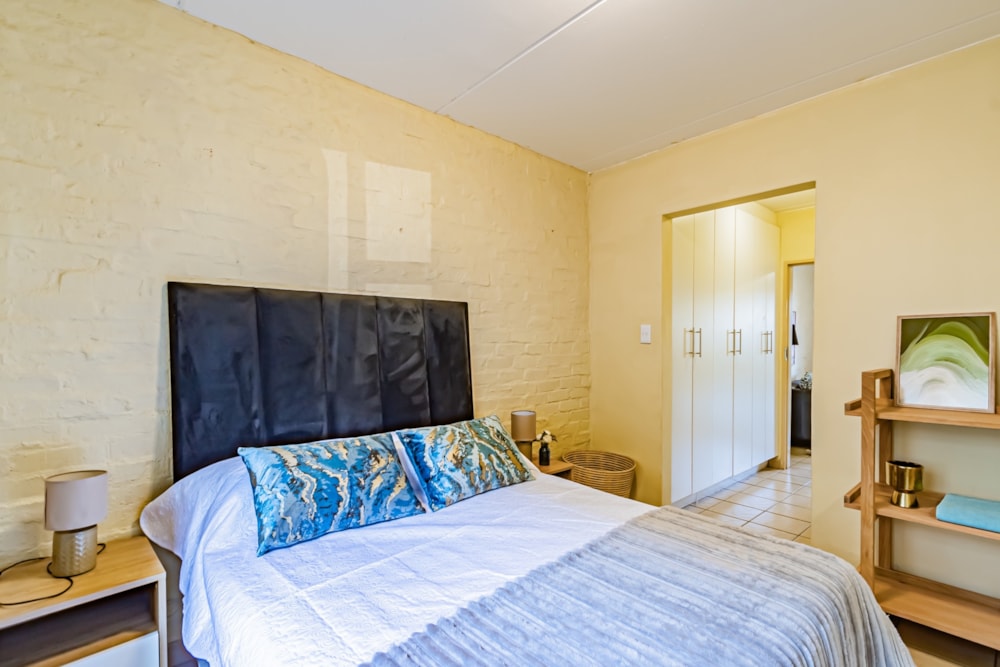 Apartment for sale in Die Hoewes - CN1662046