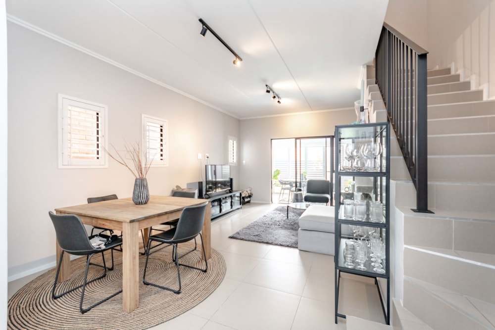 Townhouse let in Bryanston - JBL1674112 Townhouse let in Bryanston - JBL1674112