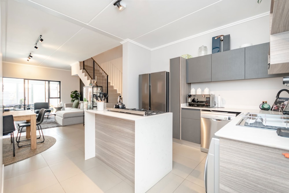 Townhouse let in Bryanston - JBL1674112 Townhouse let in Bryanston - JBL1674112