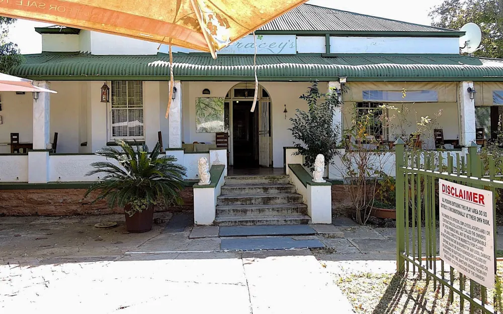Commercial restaurant for sale in Zeerust - 1RU1662588 Commercial restaurant for sale in Zeerust - 1RU1662588