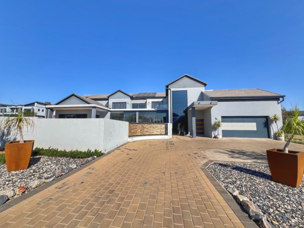 Double-storey house for sale in The Hills - PT1663207