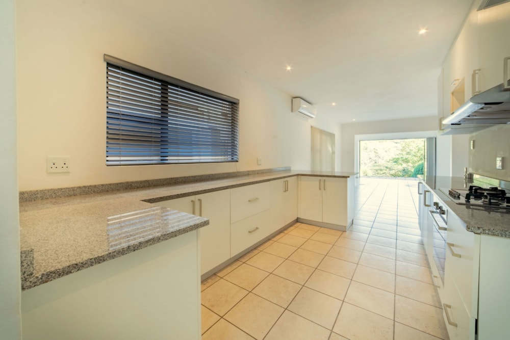 Double-storey cluster let in Seaward Estates - 1BD1688046 Double-storey cluster let in Seaward Estates - 1BD1688046