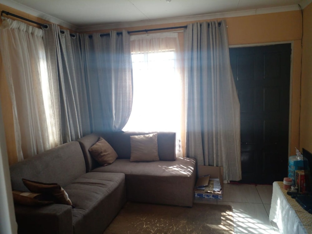 House for sale in Savanna City - 1VT1662804