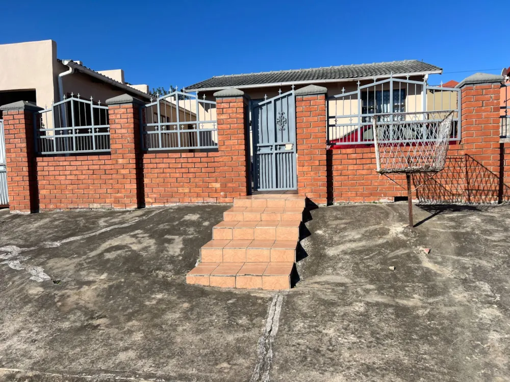 House for sale in King Williams Town (Qonce) - 1MH1663129 House for sale in King Williams Town (Qonce) - 1MH1663129