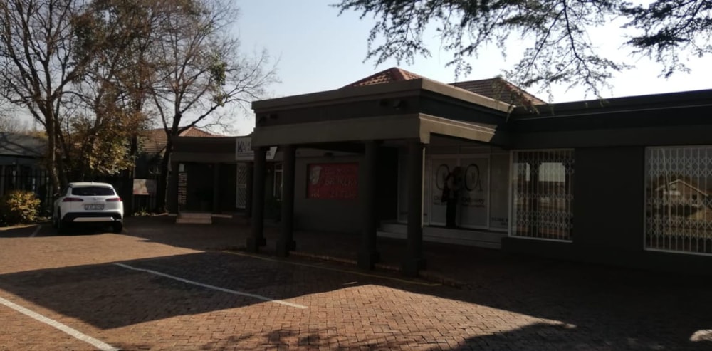 Commercial office for sale in Three Rivers North - 1VT1663148