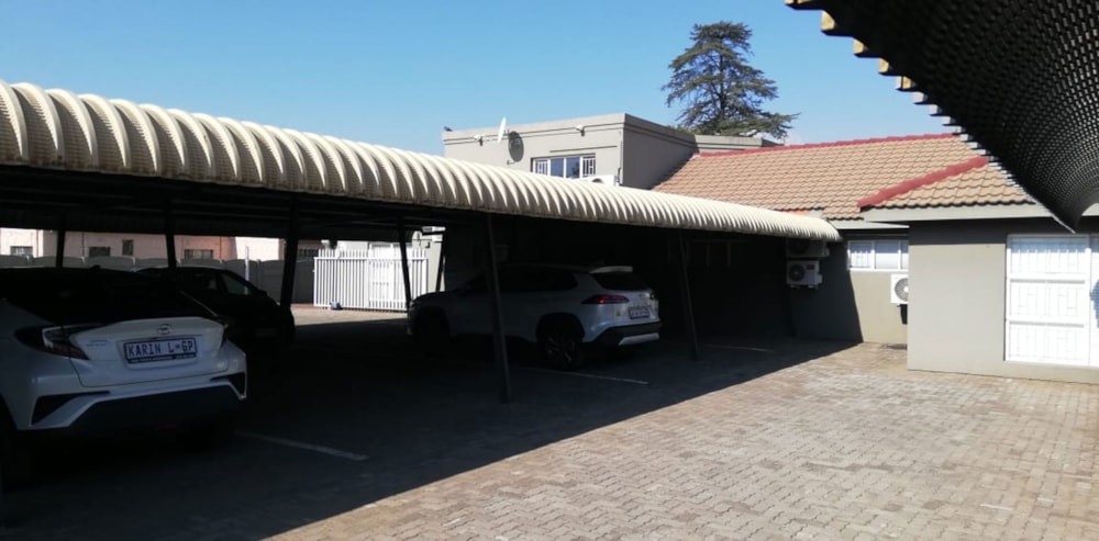 Commercial office for sale in Three Rivers North - 1VT1663148