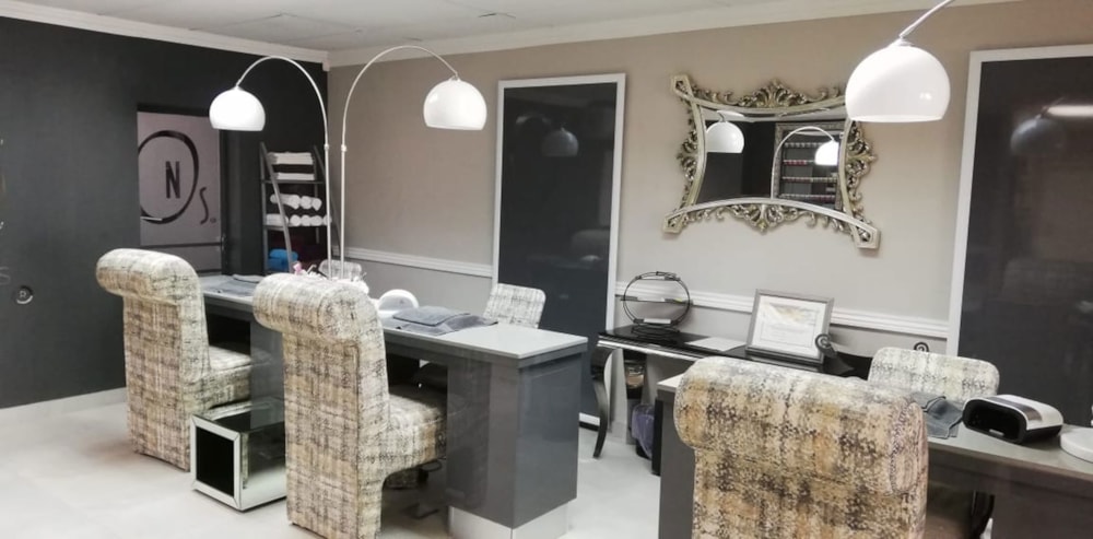 Commercial office for sale in Three Rivers North - 1VT1663148