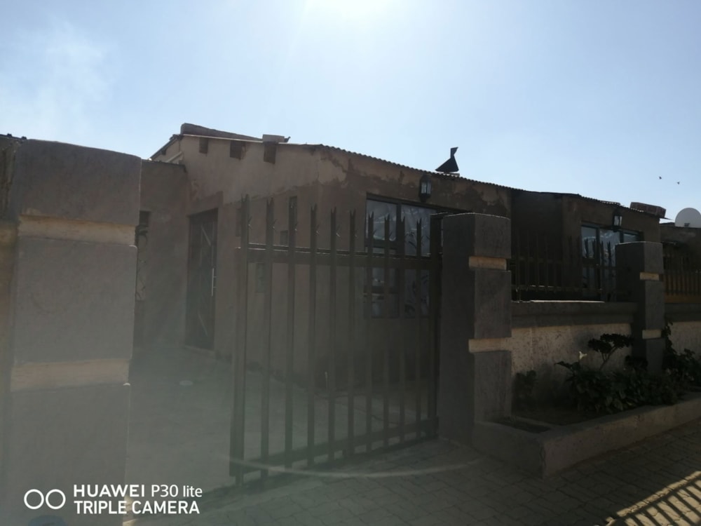 House for sale in Duduza - 1SP1664597 House for sale in Duduza - 1SP1664597