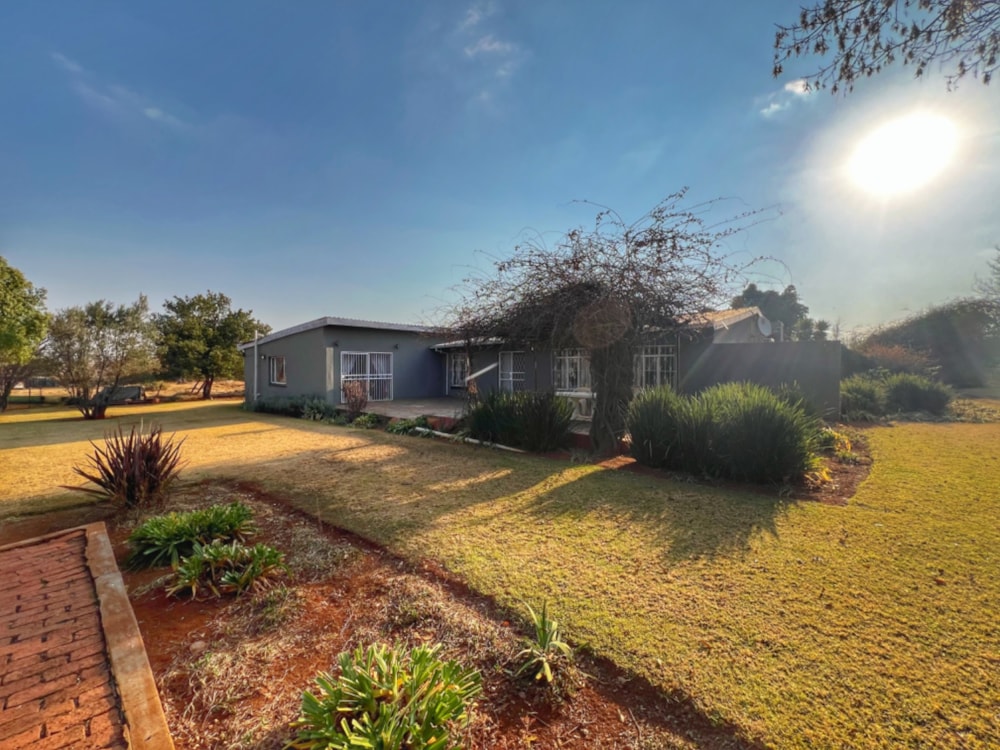 Smallholding for sale in Tiegerpoort AH - PRN1663239