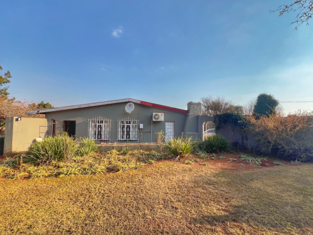 Smallholding for sale in Tiegerpoort AH - PRN1663239