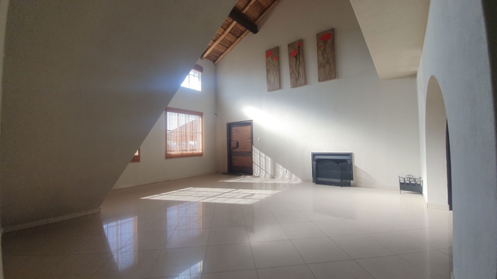 Smallholding for sale in Risiville - 1VT1664111