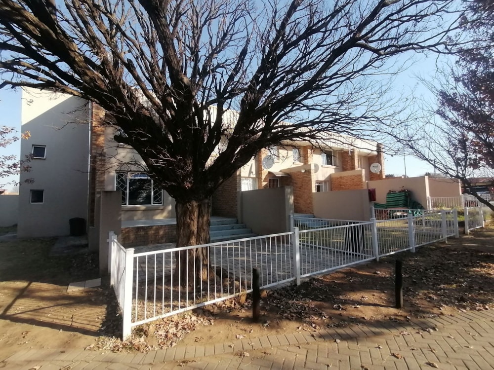 Residential complex for sale in Harrismith - 1BTH1663581