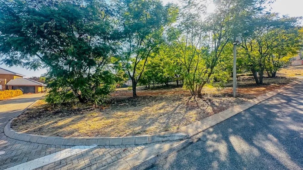 Vacant land for sale in Kosmos Ridge - 1HR1663637 Vacant land for sale in Kosmos Ridge - 1HR1663637