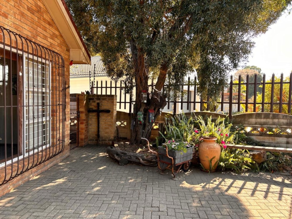 House for sale in Nigel Central - 1SP1663735