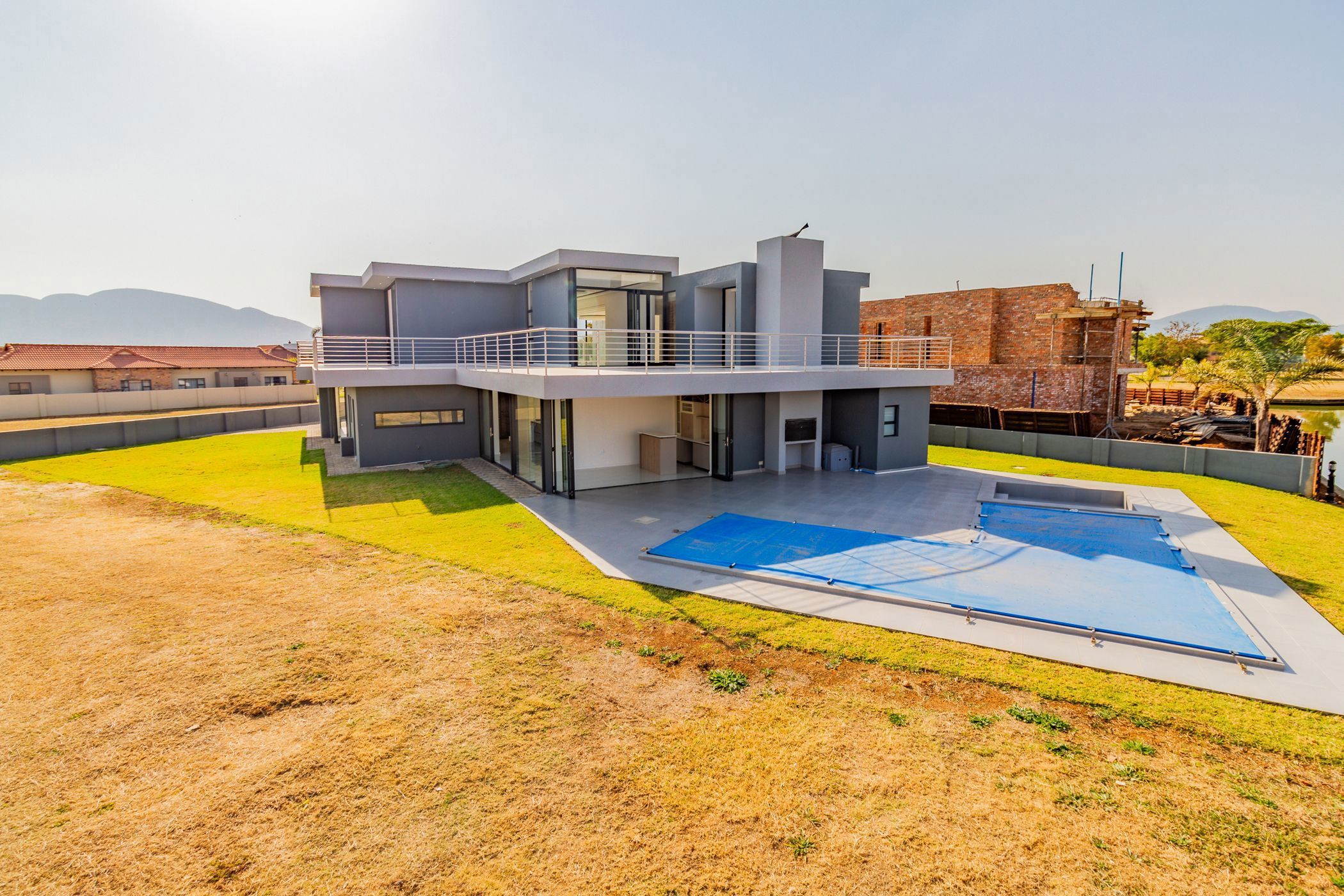 Double-storey house to rent in The Islands Estate - 1HR1713426