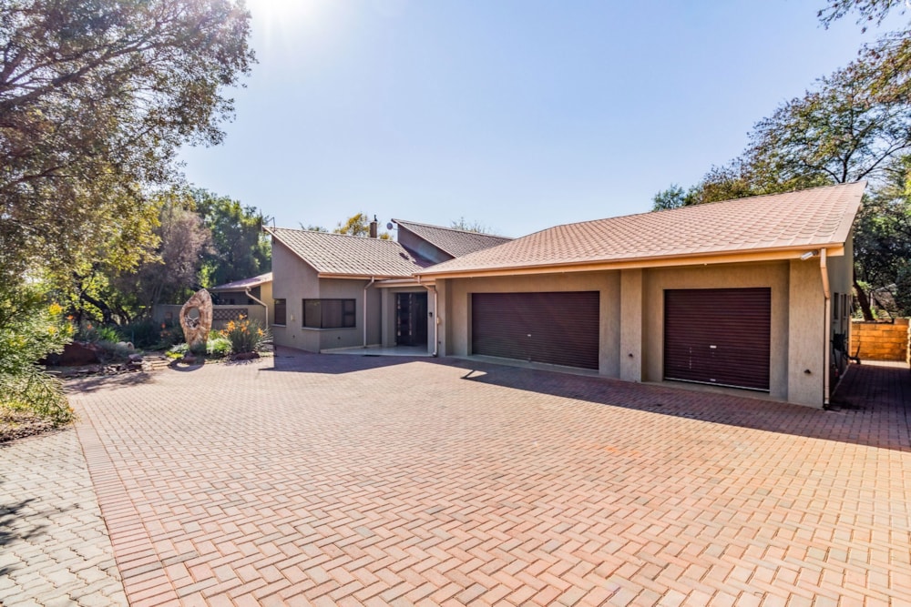 Country resort for sale in Broederstroom - 1HR1065649