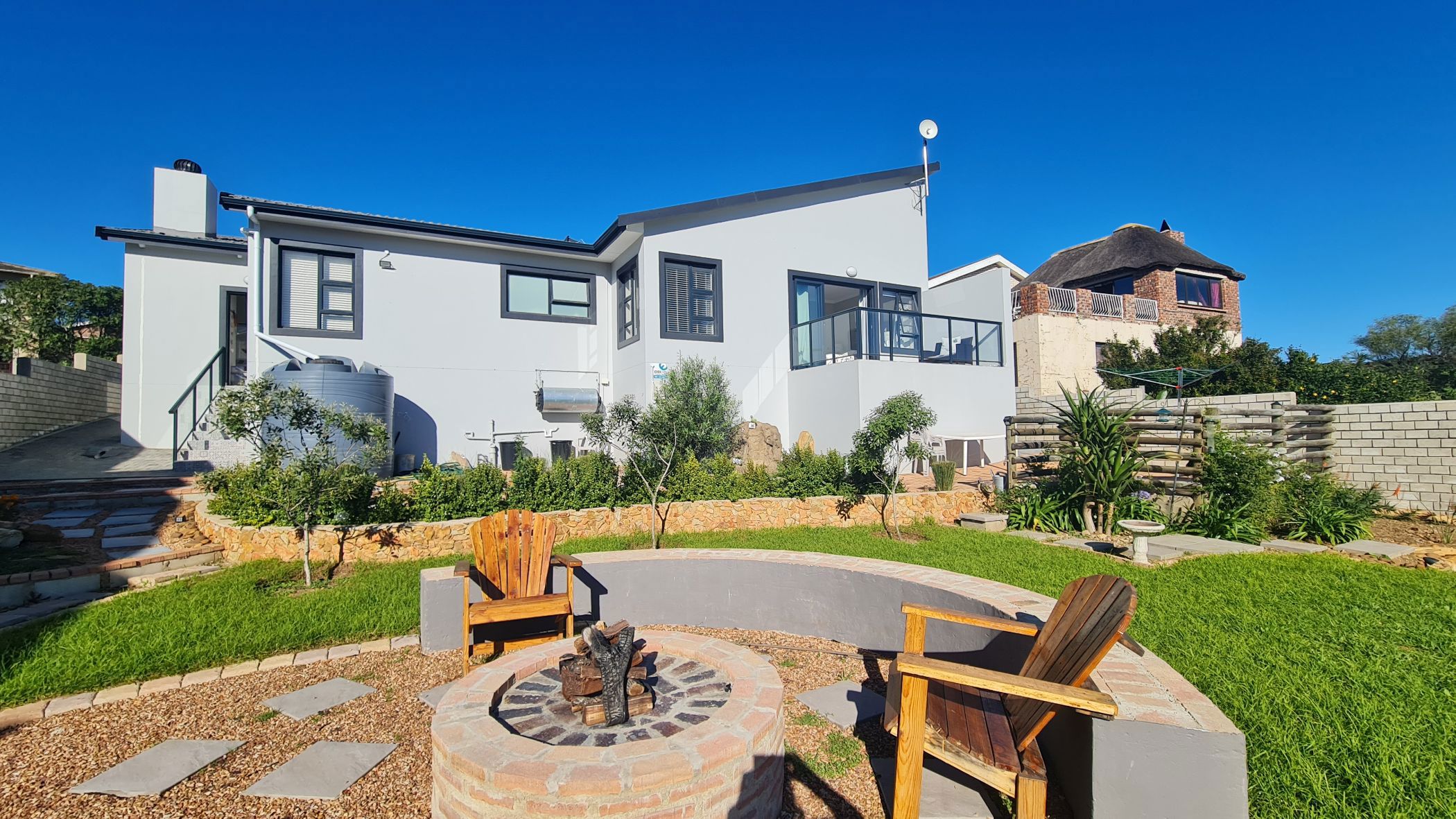 House for sale in Wave Crest - 1JF1662047