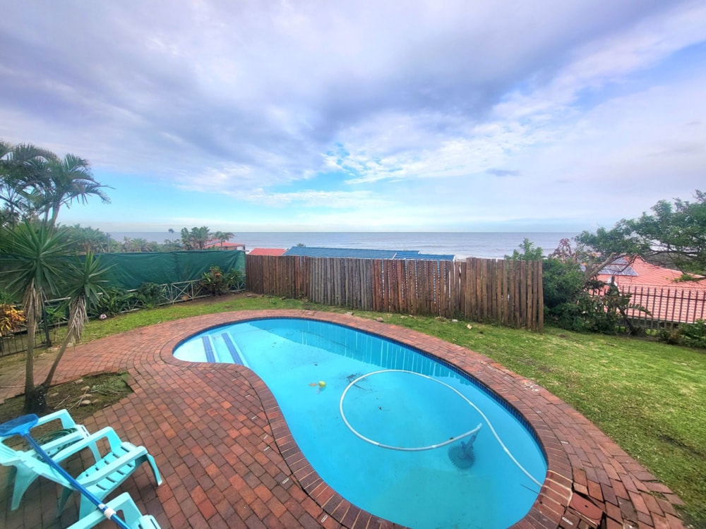 Double-storey house for sale in Leisure Bay - 1PD1660943 Double-storey house for sale in Leisure Bay - 1PD1660943