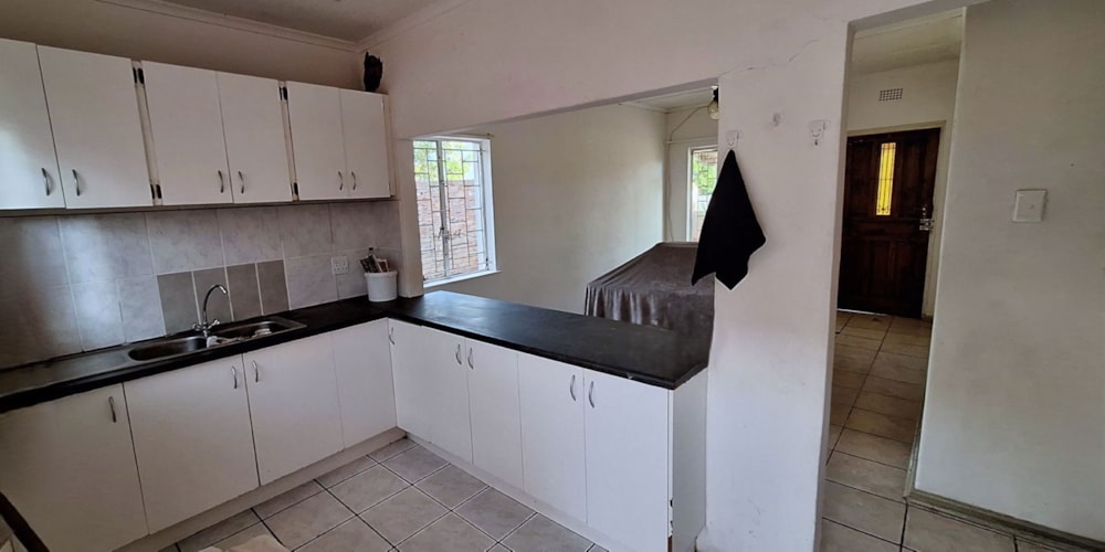 House sold in Oudtshoorn North - 1OU1652686 House sold in Oudtshoorn North - 1OU1652686