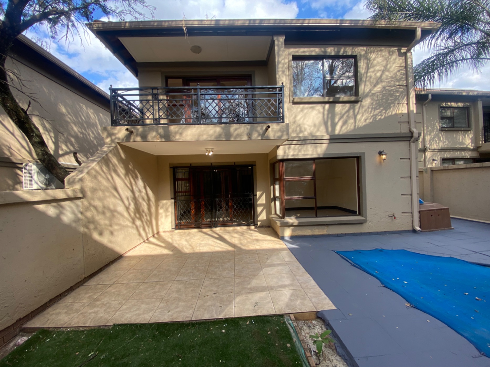 Townhouse let in Six Fountains - PT1699199