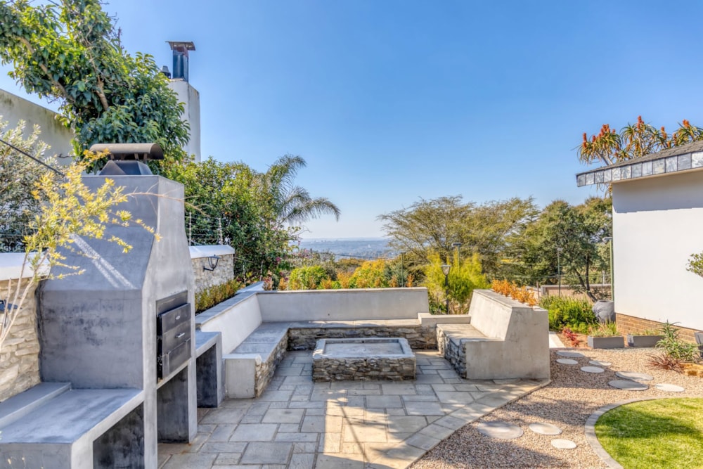 House sold in Constantia Kloof - RAN1659759 House sold in Constantia Kloof - RAN1659759