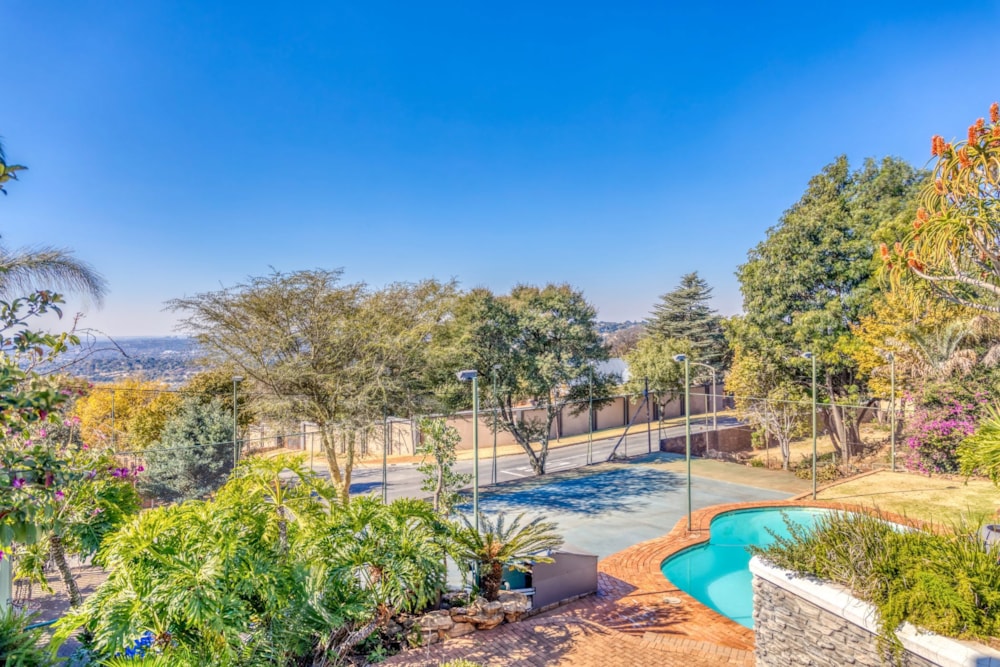 House sold in Constantia Kloof - RAN1659759 House sold in Constantia Kloof - RAN1659759