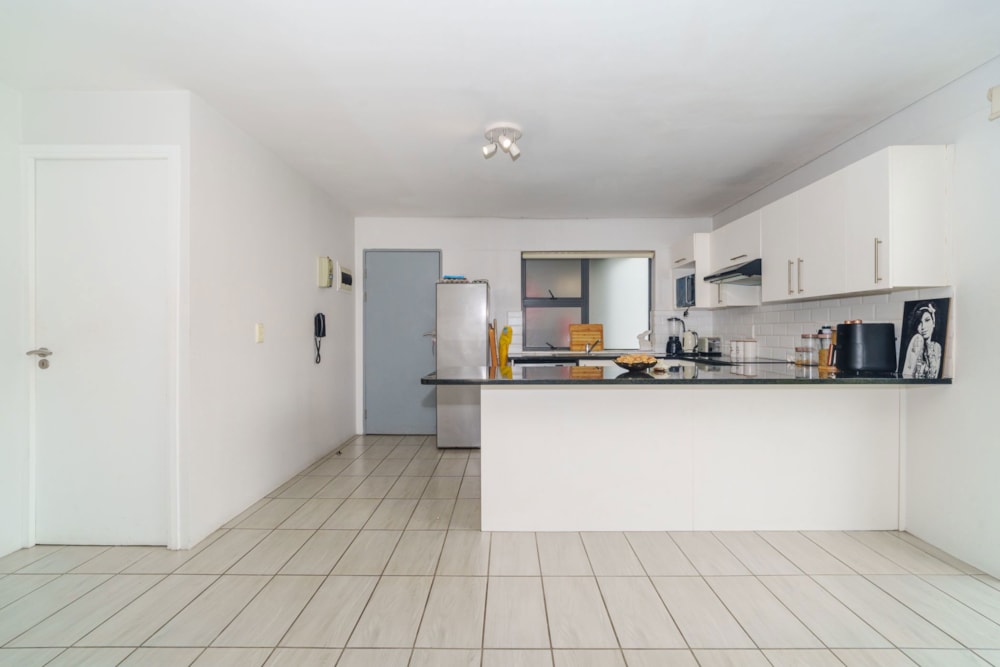 Apartment for sale in Zonnebloem - KW1661858 Apartment for sale in Zonnebloem - KW1661858