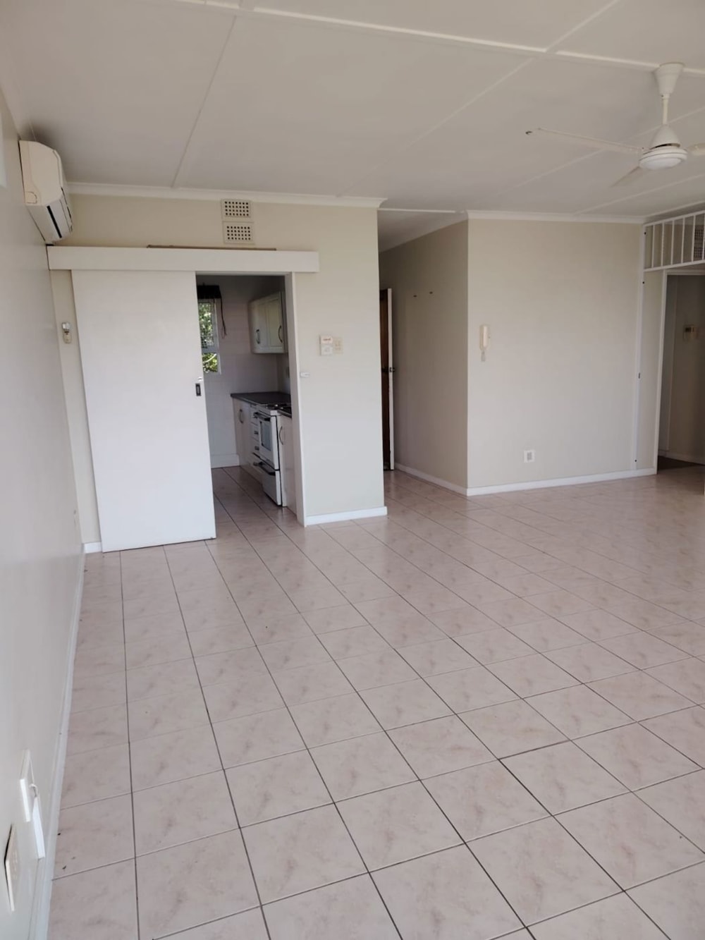 Apartment for sale in uMhlanga Rocks - 1ND1660589 Apartment for sale in uMhlanga Rocks - 1ND1660589